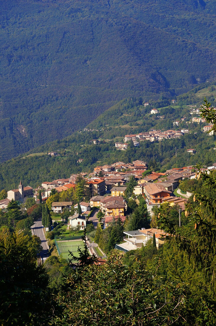 Blick Wallfahrtskirche Tignale